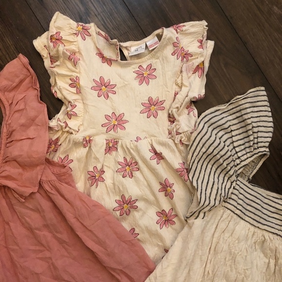 Zara | 4-5 | Dress Lot - Picture 1 of 7
